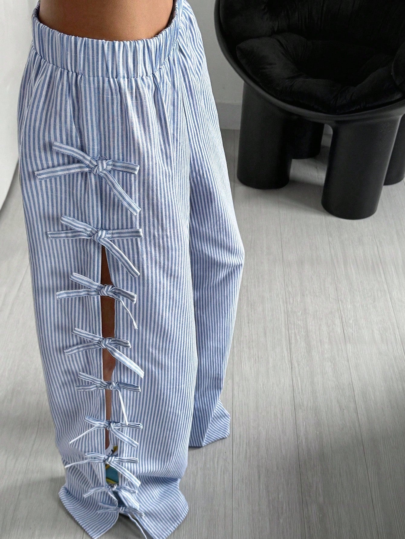 Striped Wide-Leg Pants with Side Bows