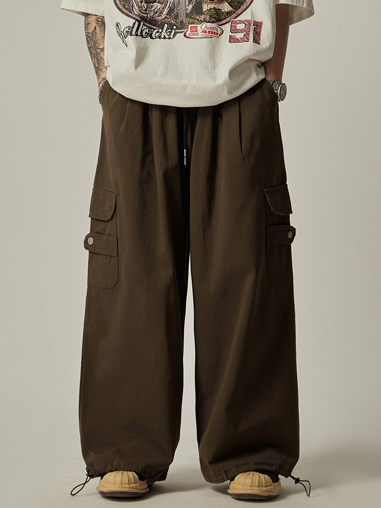 wide-legged cargo pants in blue and gray