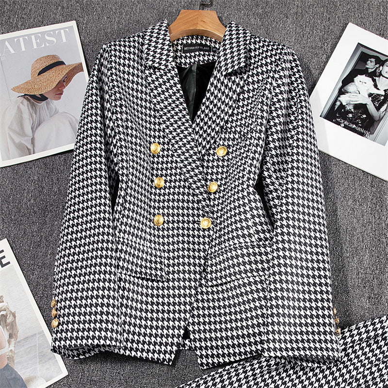 Elegant Monochrome Blazer